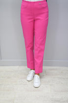 https://cdn.shopify.com/s/files/1/1183/1384/files/Robell_Bella_Candy_Pink_Trousers_-_51568_5499_431.mp4?v=1589385305