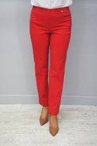 https://cdn.shopify.com/s/files/1/1183/1384/files/Robell_Marie_Red_Petite_Trousers_-_51412_5499_40.mp4?v=1591788209